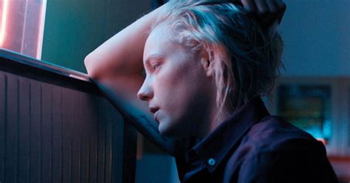 Erika Linder Sexuality Explained Gender Fluidity Below Her Mouth And