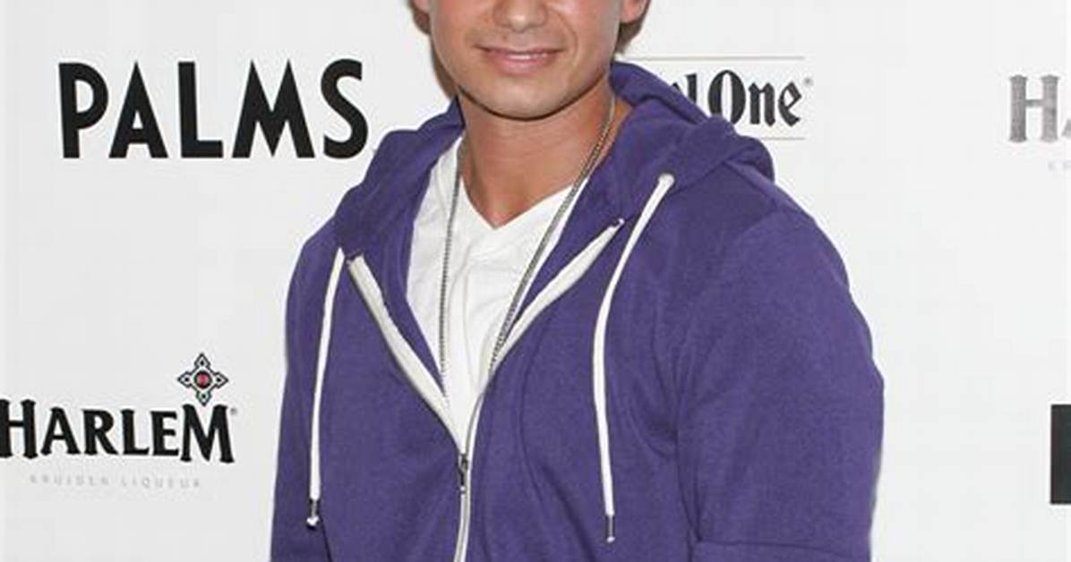 How Old Is Pauly D Really Birth Date Bio and Jersey Shore Cast