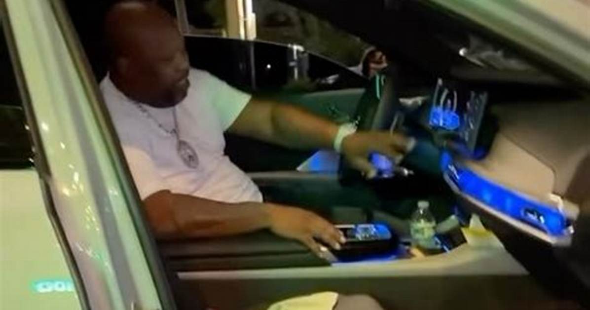 How Rich Millionaire Bomboclat Took over the Internet Overnight the Full
