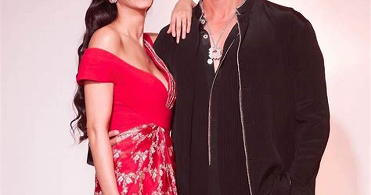 Hrithik Roshan and Saba Azad S Age Gap the Real Number Behind Bollywood S Most Talked