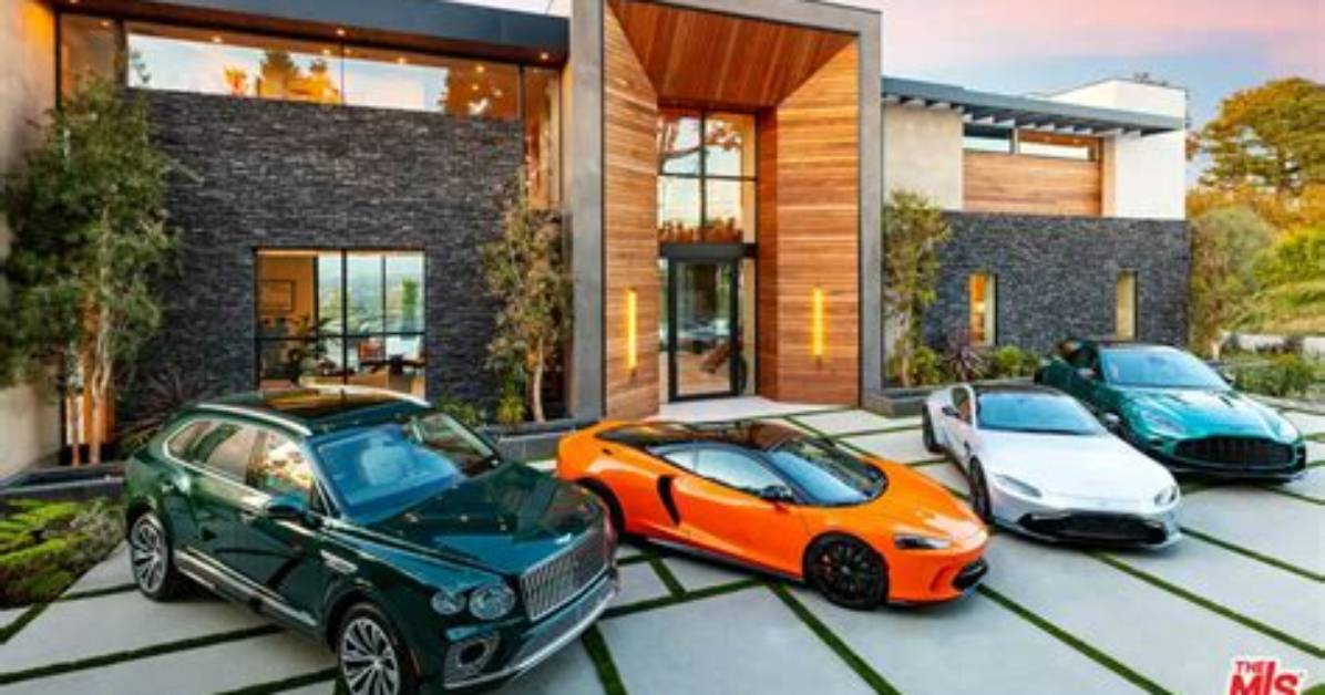 Inside Cher S Extravagant Assets Mansions Cars And