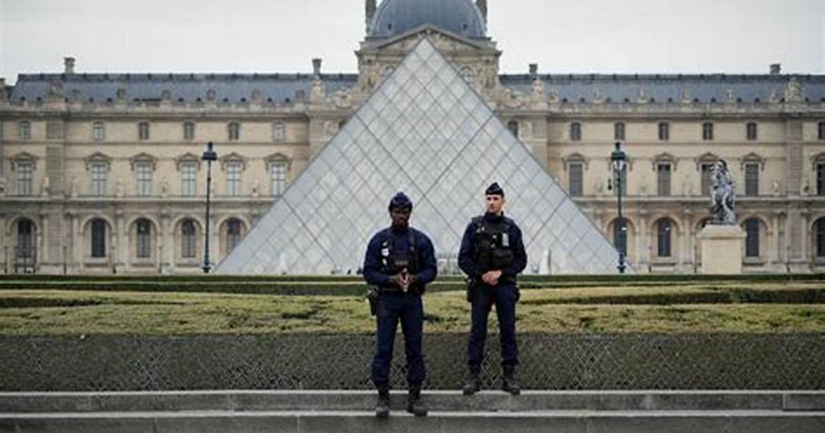 Louvre Robbers Mugshots Rumor Did French Police Unmask the Hi Vis