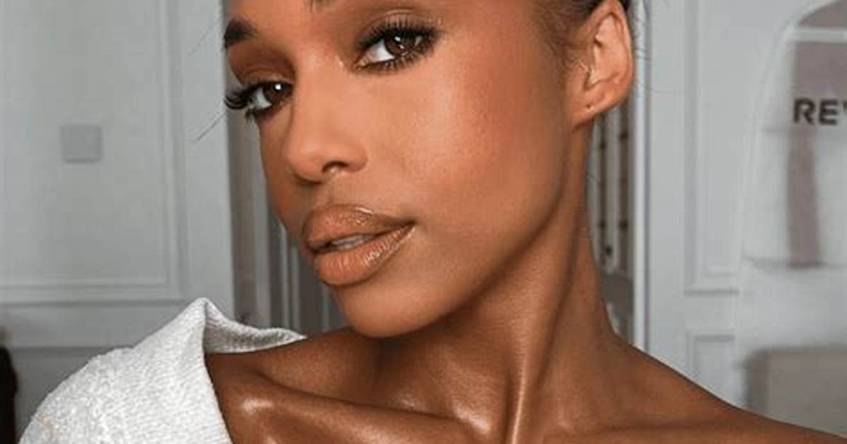 Mastering the Monochromatic Glow a Step by Step Eyes Lips And