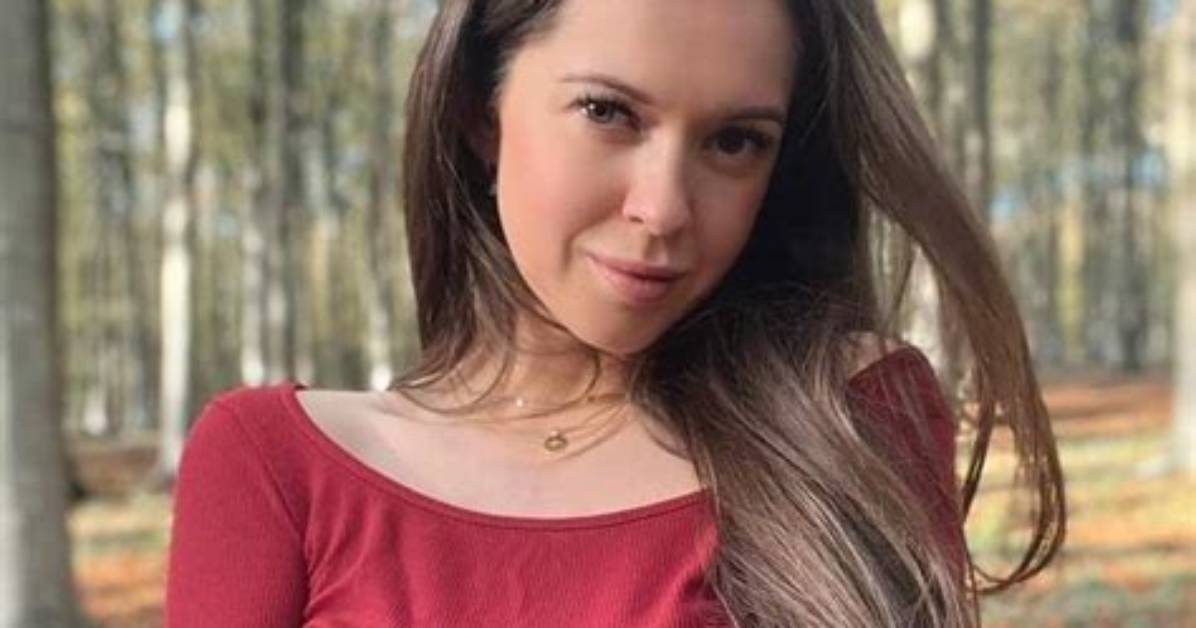 Rose Hart and Sarah Gallons Trend Timeline from Obscurity To