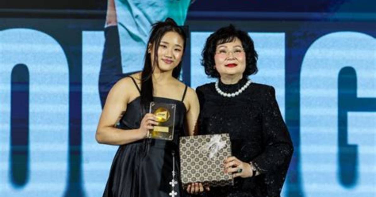 Tomatono Yekakihadokokara Qieru Shi Qi Bieno Pan Duan Ji Zhunto Cansu Mei Shuwo Che Di Jie