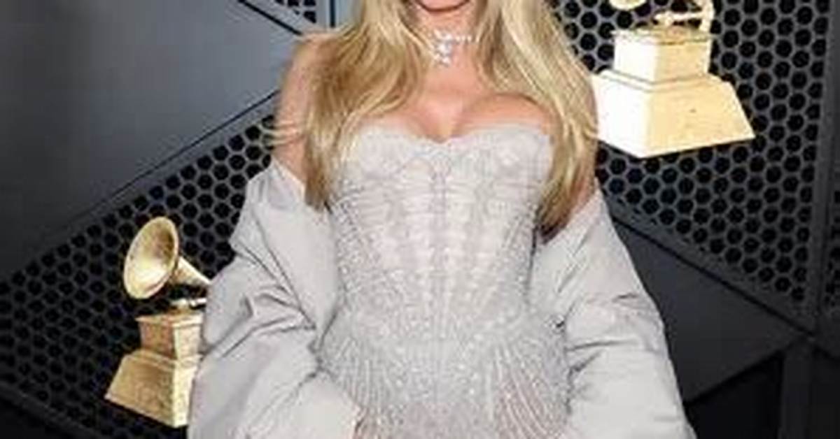 Why Heidi Klum S Molded Nude Illusion Grammys 2026 Dress Caused An